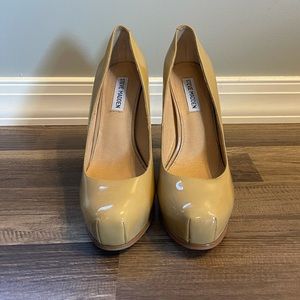 Steve Madden Stokker Nude Pump